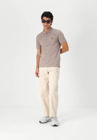 Lyle & Scott Pólóing - heritage taupe