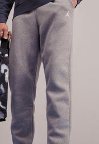 Jordan Jogginghose - carbon heather