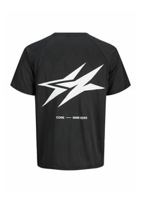 Sort kortærmet træningsskjorte med en glat tekstur, der har et stort hvidt grafisk design og teksten "CORE — NINE ZERO" på ryggen.