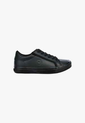 Czarne sneakersy wykonane z gładkiej skóry z teksturowaną boczną wstawką, okrągłym czubkiem i gumową podeszwą. Posiadają sznurowane zapięcie oraz detal z logo po boku.