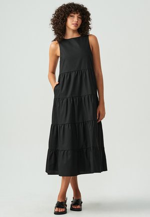 ST MRLO BYRON - Maxi dress - black