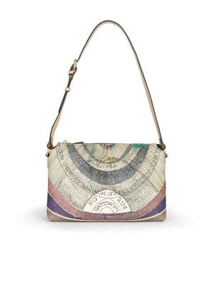 Mała prostokątna torebka na ramię z regulowanym paskiem, zdobiona wielokolorowym nadrukiem inspirowanym vintage mapą oraz zamkiem błyskawicznym.