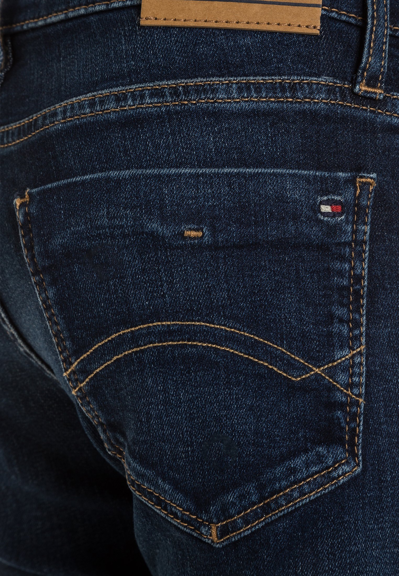 Tommy Hilfiger BOYS SCANTON - Slim fit 