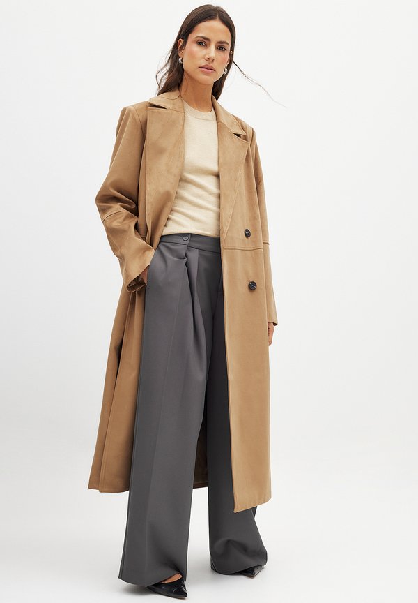 DOUBLE BREASTED  - Klassischer Mantel - camel