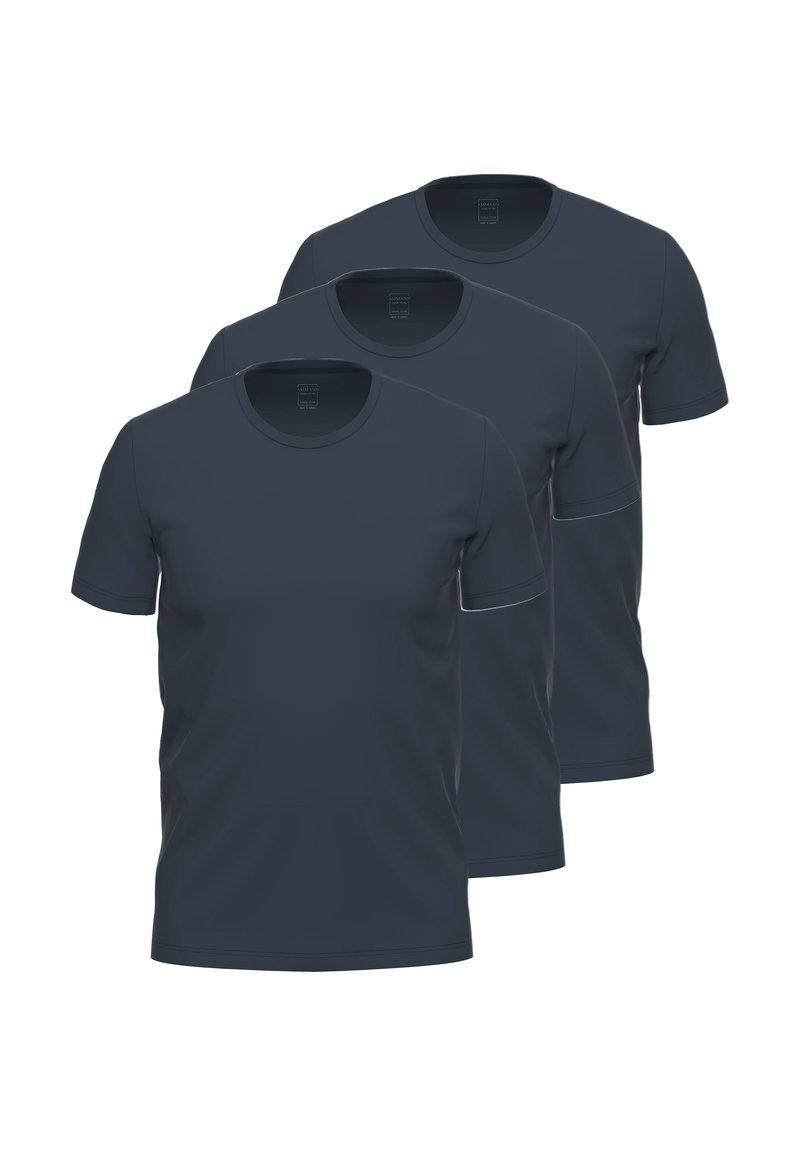 Mörk marinblå T-shirts med rund halsringning, tillverkade av slät tyg, med korta ärmar och en enkel design. Tre T-shirts staplade.