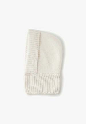 Weißer Strickmütze mit einem strukturierten Fleece-Körper und einem gerippten Bund. Das Design bietet ein weiches, warmes Aussehen, das sich für kaltes Wetter eignet.