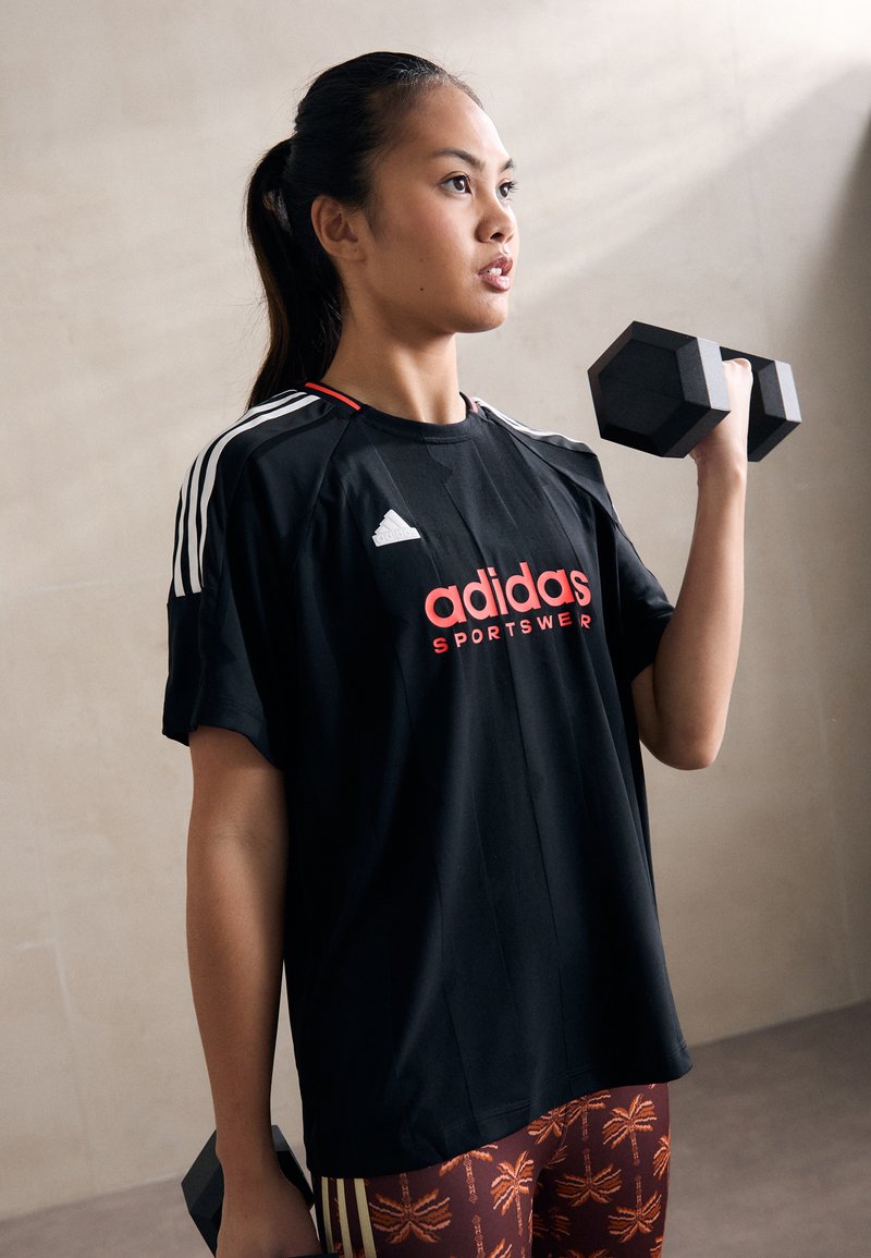 adidas Sportswear TIRO CUT STRIPES BOYFRIEND - Marškinėliai su spaudiniu - black