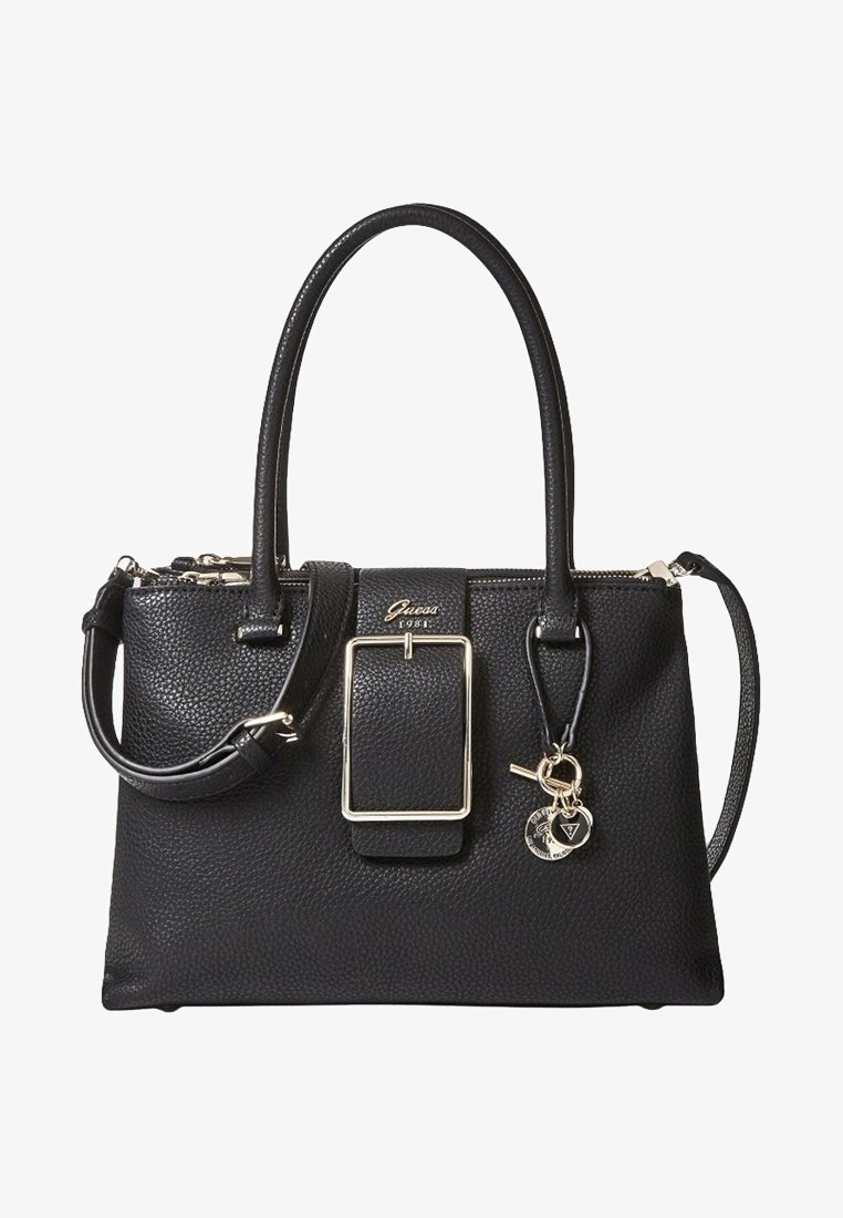 Bolso de cuero negro con acabado texturizado, doble asa, correa de hombro desmontable, detalle de hebilla grande y adornos de llavero.