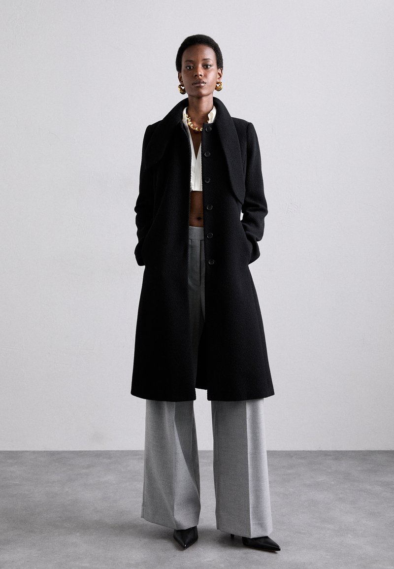 Emporio Armani CAPPOTTO - Klasický kabát - black