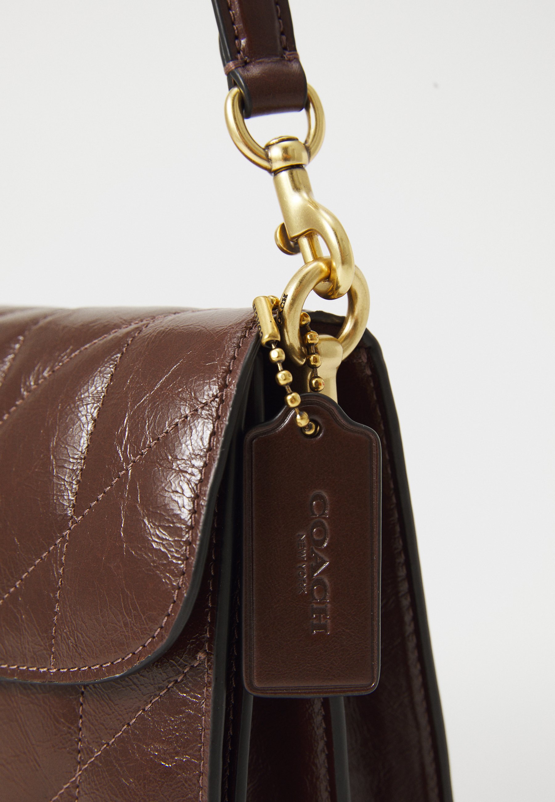 COACH CHAIN TABBY SHOULDER BAG WITH QUILTING - Geantă de mână