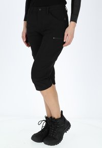 Swedemount GLITTERTIND 3/4 W - Shorts - black/black