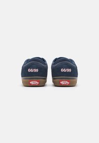 Vans ROWLEY CLASSIC UNISEX - Tenisice - blue