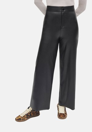 EFECTO WIDE  - Pantalones - black