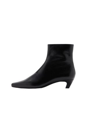 High Heel Stiefelette - black