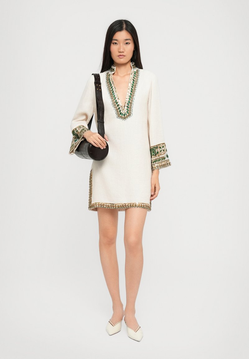 Alice + Olivia ELEONORA SPLIT EMBELL TUNIC DRESS - Day dress - off white /multi-coloured/off-white - Zalando