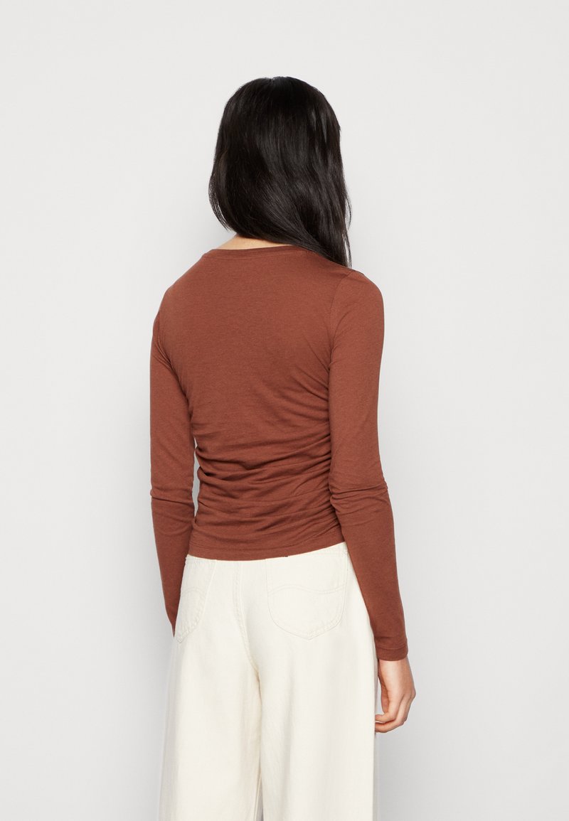 Damen T-Shirts | Noisy May NMAPRIL Langarmshirt cappuccino/braun - QK97155 Damen T-Shirts | Noisy May NMAPRIL Langarmshirt cappuccino/braun - QK97155