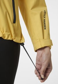 Helly Hansen CREW MIDLAYER - Regenjas - honeycomb