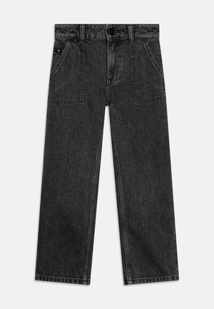 Calvin Klein Jeans SKATER - Jeans a sigaretta - authentic grey