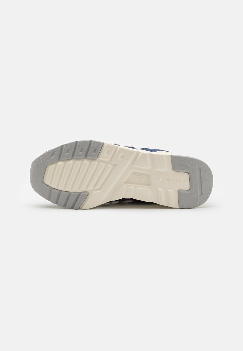 New Balance CM997 UNISEX - Sneaker low - navy/grey matter 