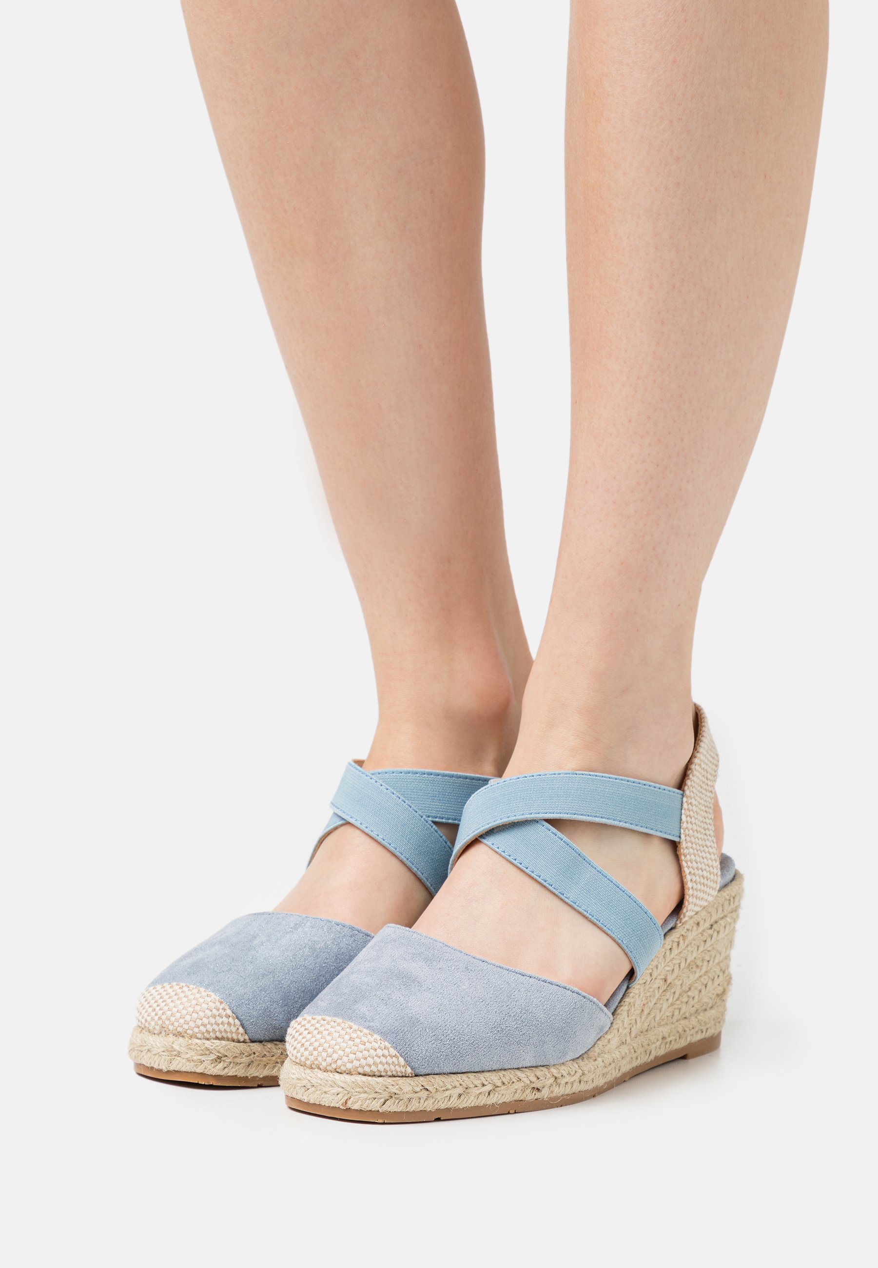 Prada Sandalen met sleehak Blauw - Schoenen.nl