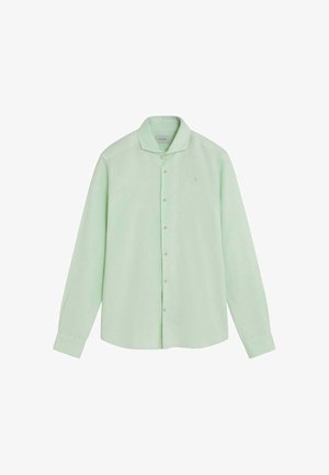 Camisa de manga larga color verde claro con botones, cuello clásico y puños, mostrada extendida sobre un fondo blanco.