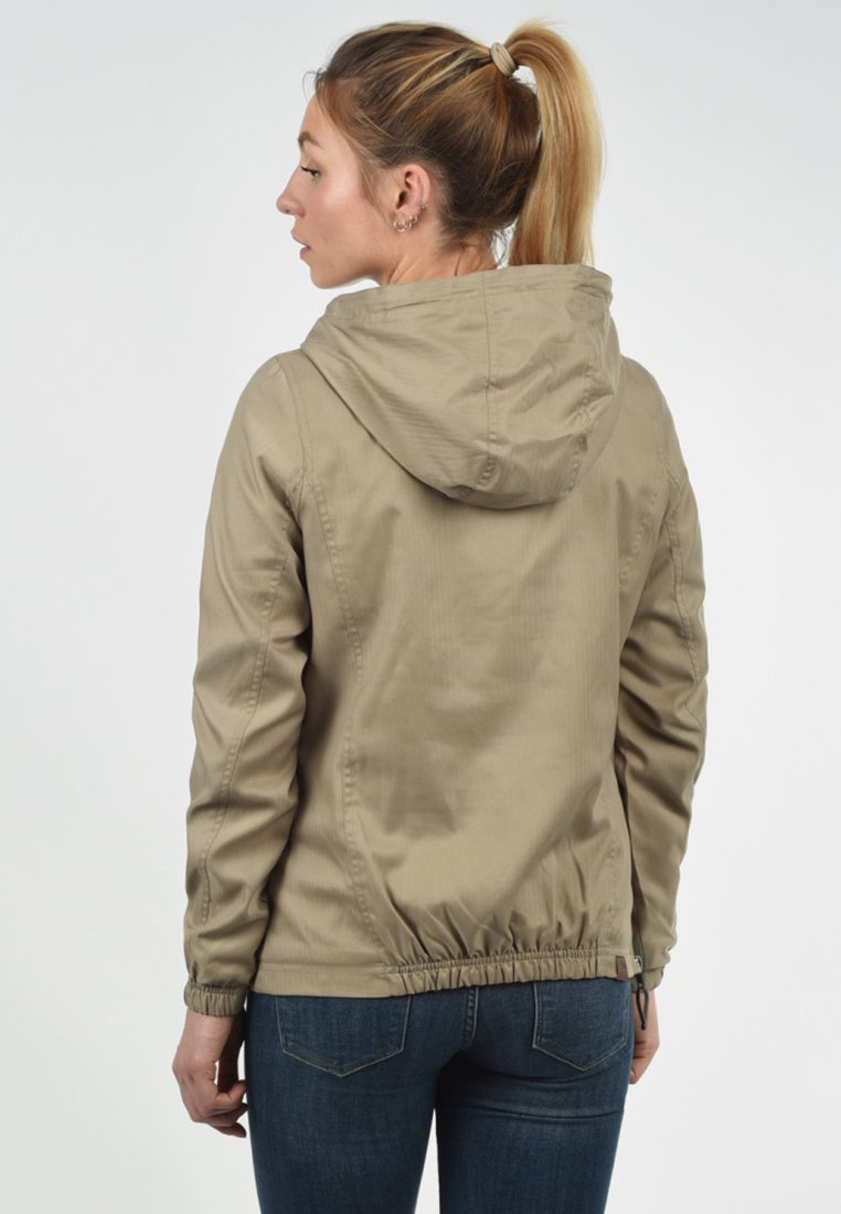 Damen Leichte Jacken | Desires BERENIKE Windbreaker dune/mehrfarbig - DF17829 Damen Leichte Jacken | Desires BERENIKE Windbreaker dune/mehrfarbig - DF17829