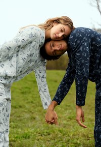 Calida SWISS RESORT DURCHGEKNÖPFT SET - Pyjama - cascade blue