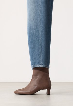 sacha, Bottines - brown