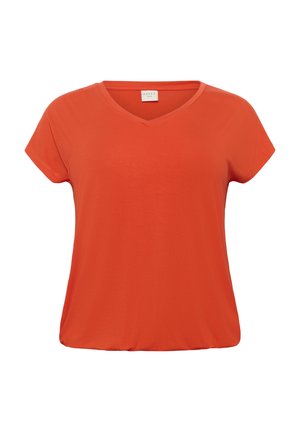 T-shirt rosso a V con maniche corte, caratterizzato da una texture morbida e un fit rilassato. Il tessuto appare leggero e liscio.