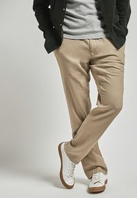 Next - TROUSERS REGULAR FIT - Pantalones - mottled beige Imagen en miniatura 1