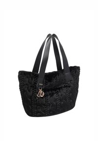 Borsa tote in pelliccia ecologica nera con motivo strutturato, doppi manici in pelle nera e dettaglio con ciondolo logo metallico.