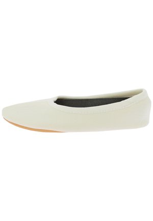 GYMNASTIK BASIC - Slippers - weiß