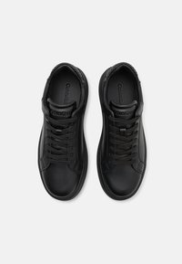 Calvin Klein TOP LACE UP - Sportcipő - triple black