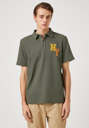 VARSITY BUTTON DETAILED EMBROIDERED - Polo - khaki
