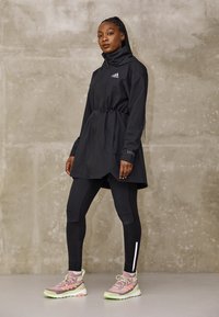 adidas Performance FREE HIKER - Sapatos de caminhada - magic mauve/acid red/pulse lime