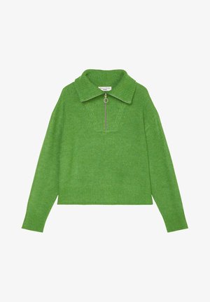 Pull en maille verte à manches longues, col côtelé, et demi-fermeture éclair à l'avant avec un tire-zip rond.