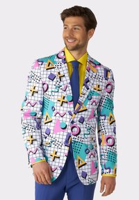 Blazer colorato con un motivo geometrico che presenta forme in rosa, blu, giallo e viola su uno sfondo a griglia bianca. Chiusura a due bottoni.
