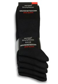 Schwarze Gesundheitssocken aus Elasthan. Glatte Textur mit geripptem Muster. Die Packung enthält mehrere Paare, etikettiert ohne Gummibänder.