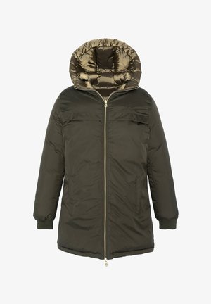 Olivgrüne Steppjacke mit glänzendem, goldenen Innenfutter, Reißverschluss, zwei seitlichen Taschen und gerippten Bündchen, ausgestattet mit einer großen, gesteppten Kapuze.