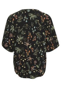 Blusa nera con un motivo floreale nei colori blu, verde, arancione e rosa. Maniche corte e un design morbido.