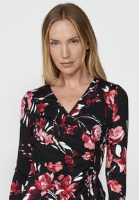 Koroshi Pārliekama kleita - black