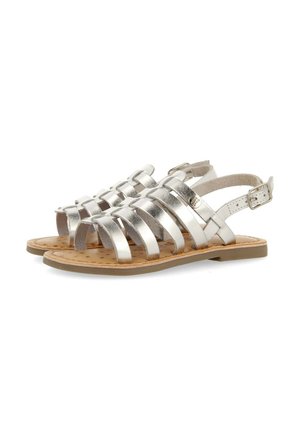 Gioseppo, DE TIRAS - Sandalias - silver coloured