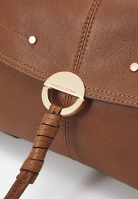 Vanessa Bruno Bandolera - havane