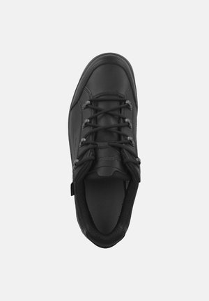 Zwarte lederen schoen met een ronde neus, vetersluiting, gevoerde kraag en een gestructureerde binnenzool voor comfort. Minimalistische stijl zonder patronen.