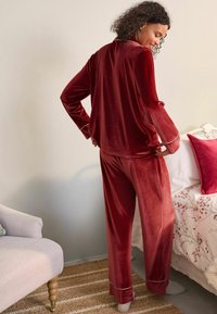 Laura Ashley REGULAR FIT - BUTTON THROUGH SET - Nachtwäsche Set - red