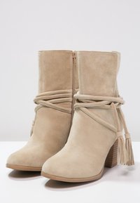Pier One Botines - beige