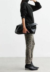 New Look Jeans a sigaretta - brown