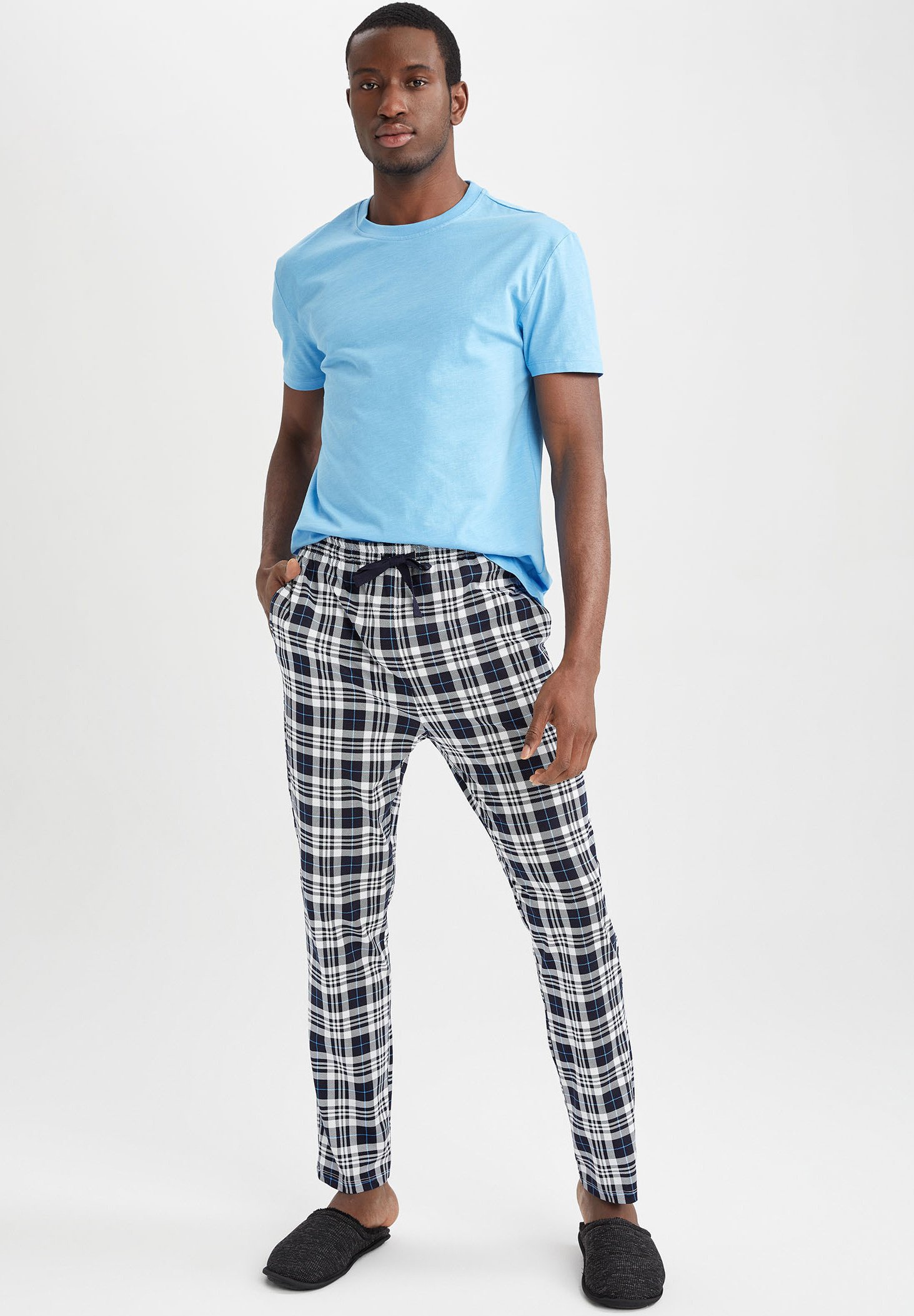 Pijamas de hombre | Descubre la colección de Zalando