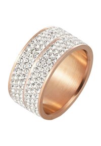 Anello in oro rosa con due file di cristalli trasparenti incastonati in una fascia larga. Presenta un interno liscio e lucido e un esterno testurizzato.