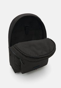 Tommy Hilfiger MONOTYPE DOME BACKPACK UNISEX - Dnevni ruksak - black